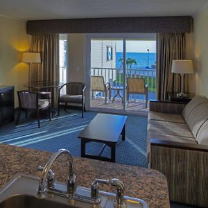 One-Bedroom Suite Conservation View